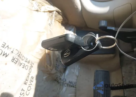 2010 Acura Rl 3.7 z USA, uszkodzony, nr VIN JH4KB2F66AC002652